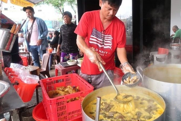 Bún Mắm 6 Kèn cực ngon ở Sài Gòn