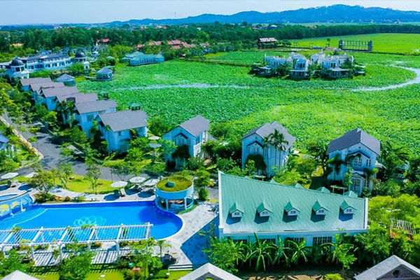 Vườn Vua Resort & Villas